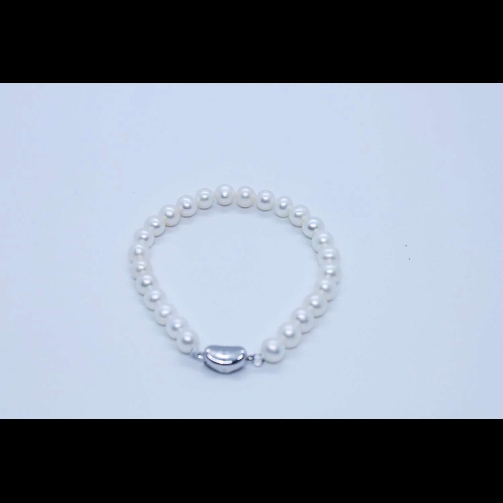 Authentic Freshwater Pearl bracelet